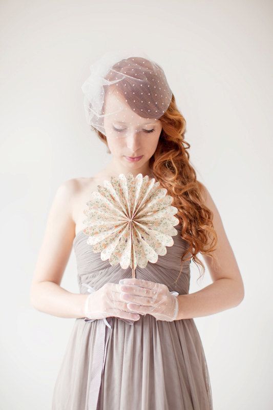 "Charming Polka Dot 'Dot Veil': A Versatile Item for Both Cute and Sexy Looks!"にて紹介している画像