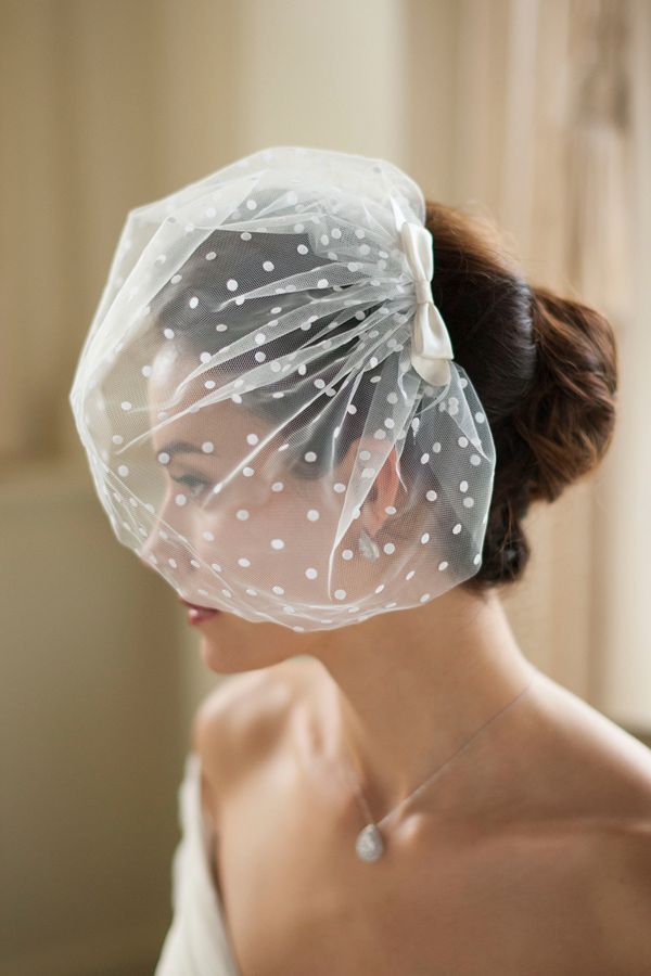 "Charming Polka Dot 'Dot Veil': A Versatile Item for Both Cute and Sexy Looks!"にて紹介している画像