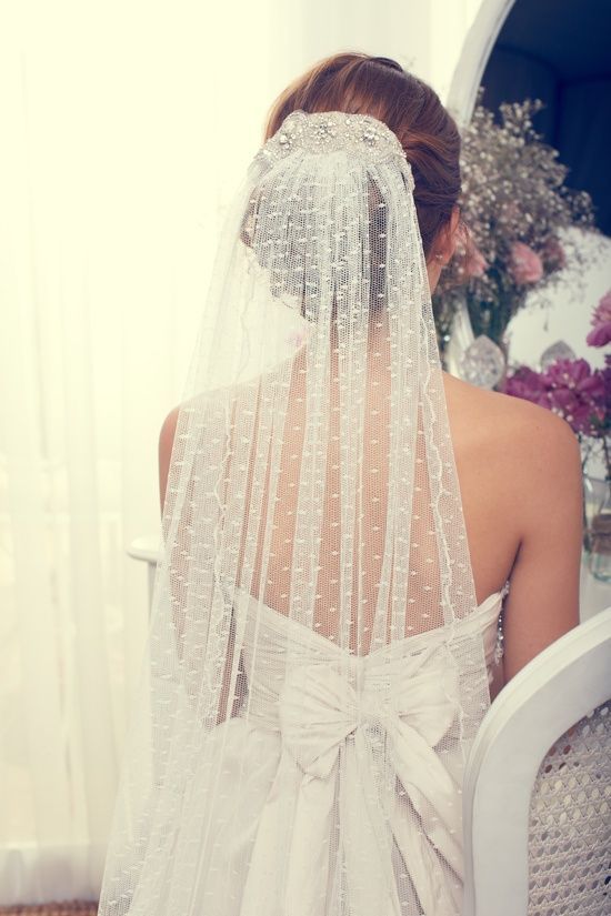 "Charming Polka Dot 'Dot Veil': A Versatile Item for Both Cute and Sexy Looks!"にて紹介している画像