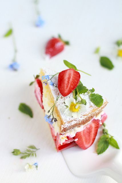 Happy with Colorful Hospitality Cuisine: A Collection of Adorable Food Ideasにて紹介している画像