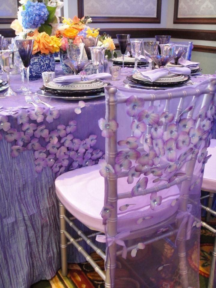 挙式も結婚式も椅子まで可愛くしたい♡『チェアデコレーション』アイデアまとめ＊にて紹介している画像