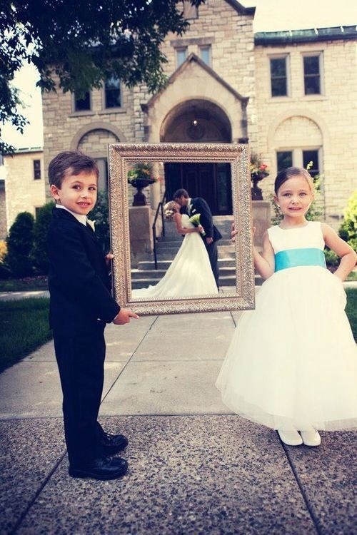 A Wonderful Wedding Photo to Cherish on a Happy Day with Family ♡にて紹介している画像