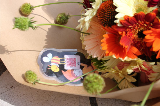 Emotional Surprise! A Flower Gift with a Message Video - 'KOTOBANA' That You Want to Give! ♡にて紹介している画像