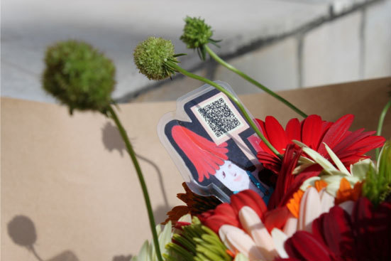 Emotional Surprise! A Flower Gift with a Message Video - 'KOTOBANA' That You Want to Give! ♡にて紹介している画像