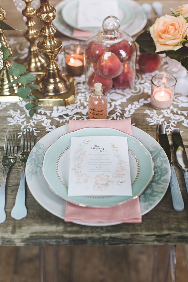 *Colorful and Cute* A Summary of Colorful & Watercolor Table Coordination in Foreign Style♡にて紹介している画像