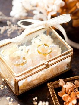 Adorable Softness: Falling in Love with 'Emushool' 's Relaxed Flower Fabric Accessories♡にて紹介している画像