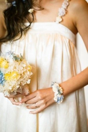 Adorable Softness: Falling in Love with 'Emushool' 's Relaxed Flower Fabric Accessories♡にて紹介している画像