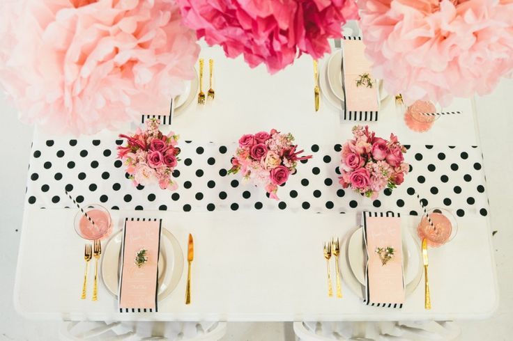 Adorably Feminine: Get Enchanted by Polka Dot Table Decor!♡にて紹介している画像