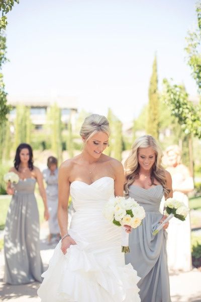 Cute Blue-Gray Dresses: Inspiration for Bridesmaid Fashion ♡にて紹介している画像
