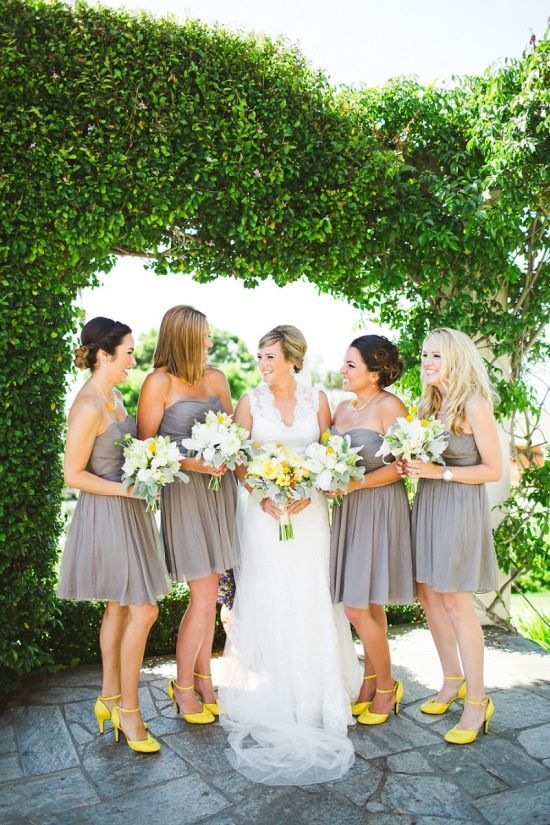 Cute Blue-Gray Dresses: Inspiration for Bridesmaid Fashion ♡にて紹介している画像
