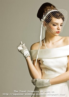 Classical and Cute♡ A Collection of Off-Shoulder Wedding Dresses Fit for a Queenにて紹介している画像