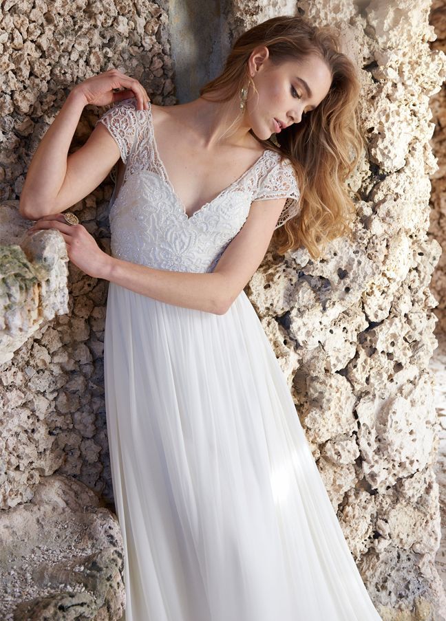 I Want to Find the Perfect Dress for Myself! Recommended Dress Styles for Different Body Types♡にて紹介している画像