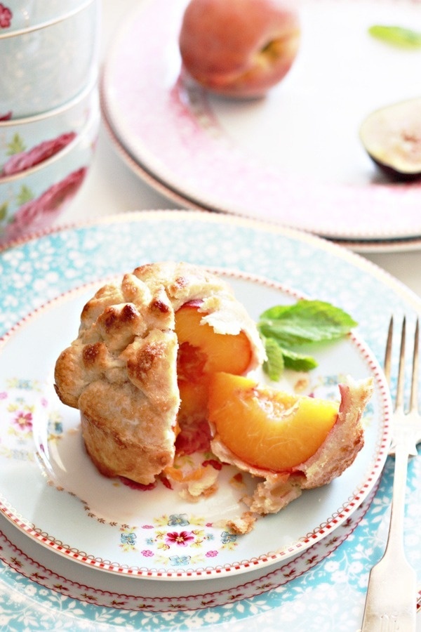 ブライズシャワーは可愛いお菓子でtea partyがしたい♡きゅんとするSWEETSをあつめましたにて紹介している画像