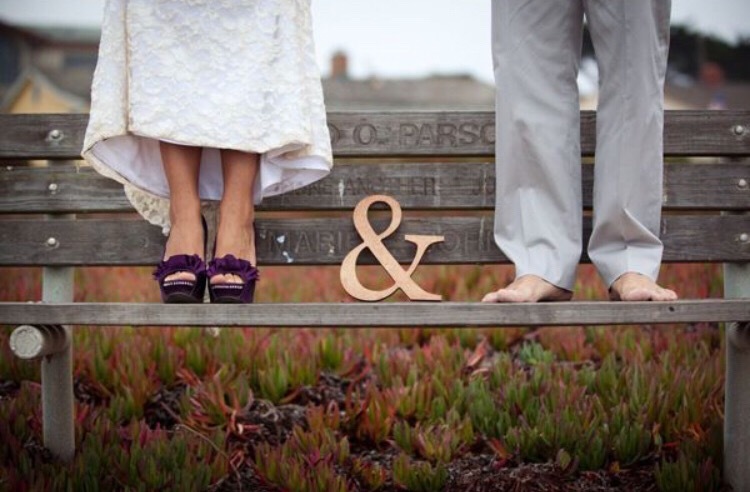 Essential Tips for Capturing Cute "Foot Shot" in Pre-Wedding and Wedding Photos: 7 How-To's ✨にて紹介している画像