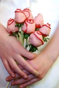 Fruits & Flowers: The Most Romantic Bouquet Featuring Strawberries♡にて紹介している画像