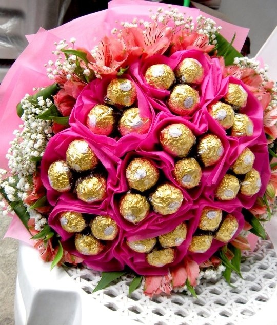 "The Era of Grooms Carrying Bouquets: Do You Know About 'Men's Bouquets' That Make All Guests Happy?"にて紹介している画像