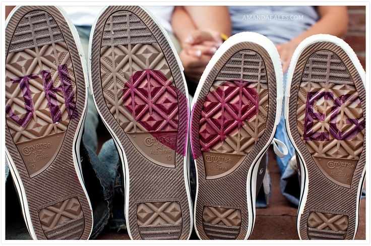 Cute Coordinations of "Mini Wedding Dress x Sneakers" for After Parties and Pre-wedding Photoshoots♡にて紹介している画像