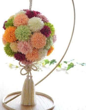 "Autumn Floral Bouquet Catalog: A Collection of Seasonal Flowers to Create the Perfect Bouquet♡"にて紹介している画像