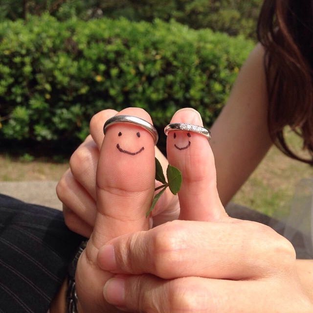 "Capturing Cherished Moments with Rings: Adorable and Heartwarming 'Thumb Photos'"にて紹介している画像