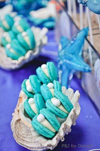 "Charming Party Food Ideas Perfect for Ariel's Little Mermaid Wedding"にて紹介している画像