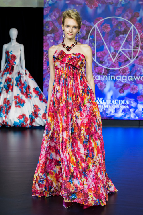 Complete Reveal of the Latest Collection: The Second Round of Mika Ninagawa's Wedding Dresses is Adorably Stunning!にて紹介している画像