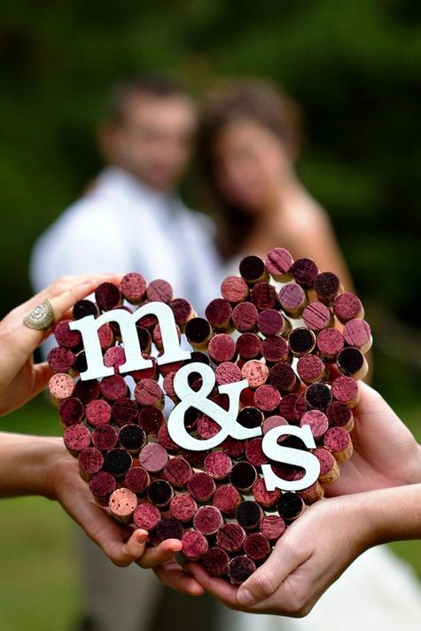 Autumn Wedding Inspiration: A Collection of Bordeaux Color Table Item Ideas♡にて紹介している画像