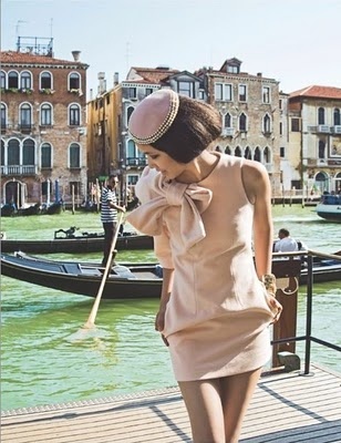 お呼ばれドレスは最高に可愛いものを♡きゅんとするパーティードレスをあつめました♡にて紹介している画像