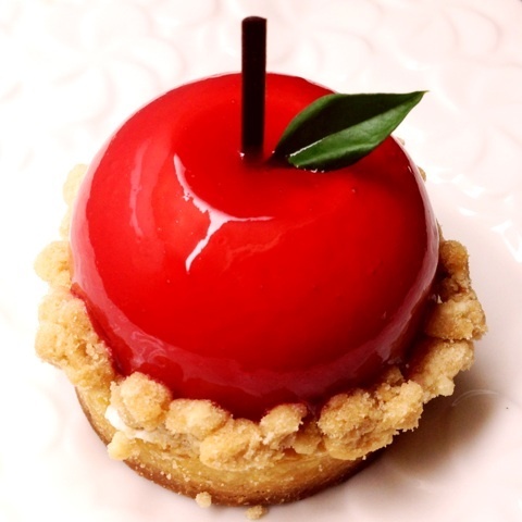 The Ultimate Hospitality: A Cute Dessert Catalog for Your Bridal Shower ♩にて紹介している画像