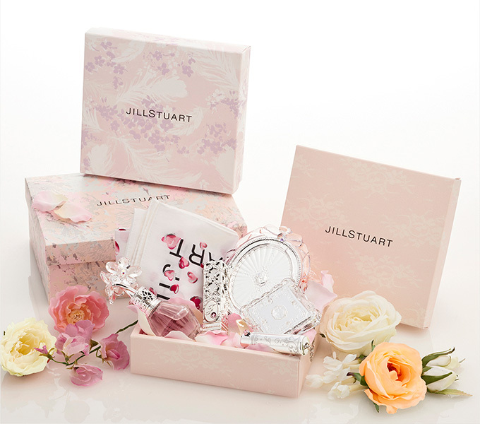 お待たせしました！『ジルスチュアート』2015年最新ドレスコレクションに釘付け♡にて紹介している画像