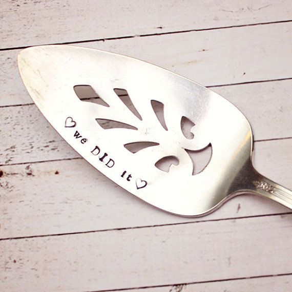 Recommended Gift for a Wedding: Message-Engraved Fork and Spoon from "Eve Of Joy"♡にて紹介している画像