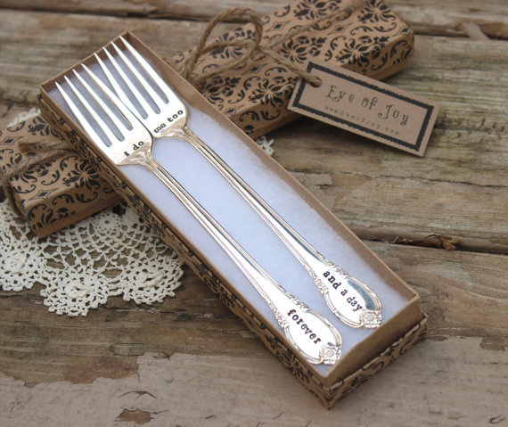 Recommended Gift for a Wedding: Message-Engraved Fork and Spoon from "Eve Of Joy"♡にて紹介している画像