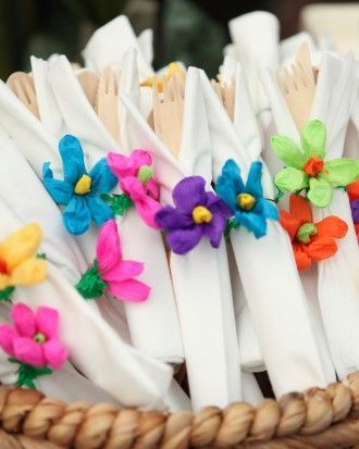 ワンランク上のおもてなし♩ナプキンをくるっと留めるおしゃれな『ナプキンホルダー』の使い方＊にて紹介している画像