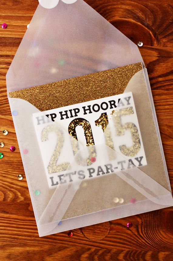 "Surprise Confetti: The Trending Invitation Envelopes Filled with Festive Paper Shreds!"にて紹介している画像