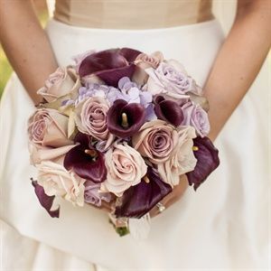 落ち着いた大人の色、エクリュベージュが特徴的なアンティークブーケをあつめました♡にて紹介している画像