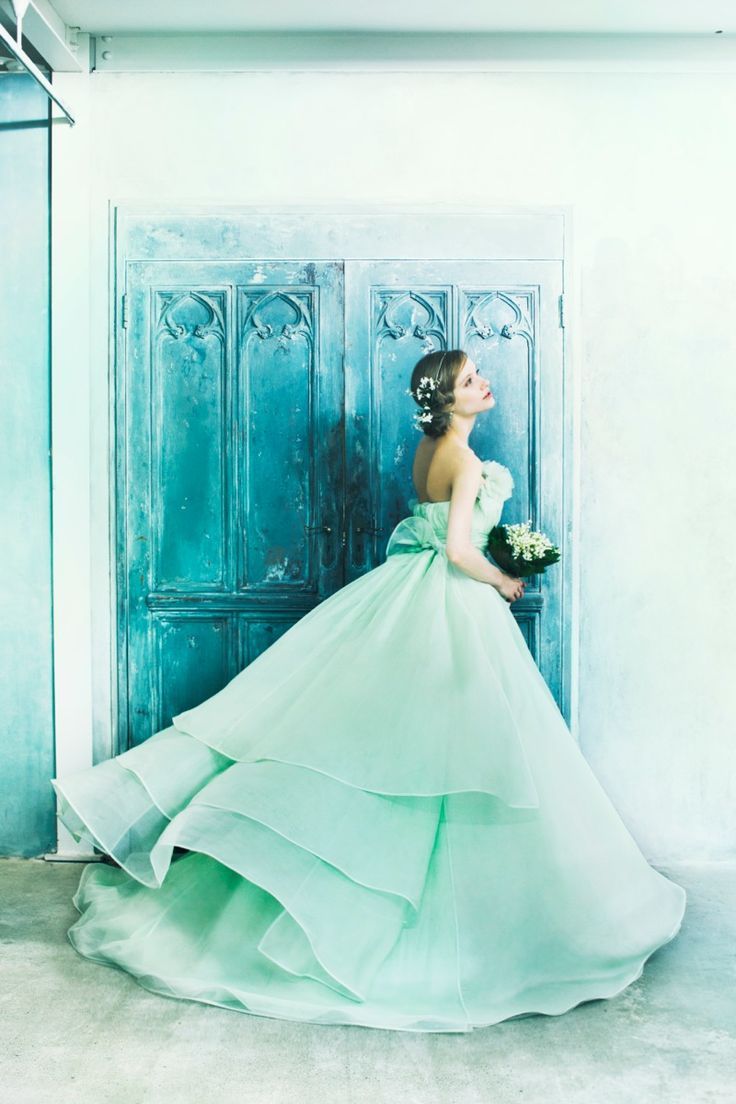 "Reveling in the Joy of Color Changes: A Cute Summary of Colored Dresses That Make You Grateful to Be a Girl♡"にて紹介している画像