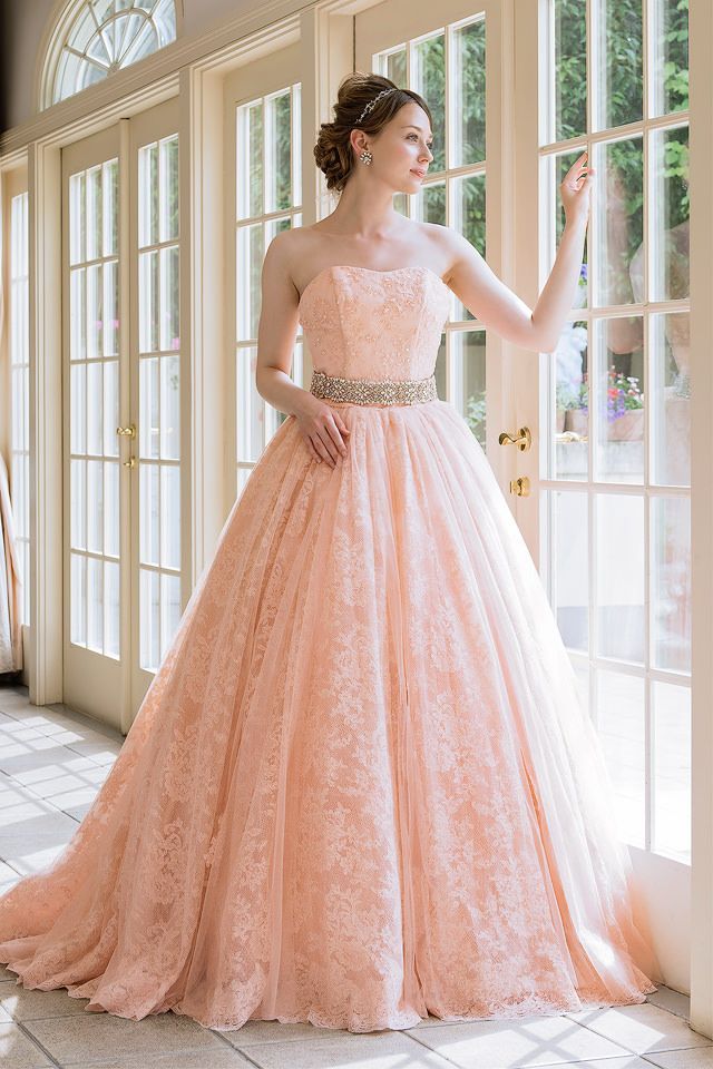 "Reveling in the Joy of Color Changes: A Cute Summary of Colored Dresses That Make You Grateful to Be a Girl♡"にて紹介している画像