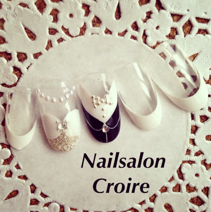 指先にラブラブな二人をデザイン＊一生に一度の結婚式に『新郎新婦ネイル』はいかが？にて紹介している画像