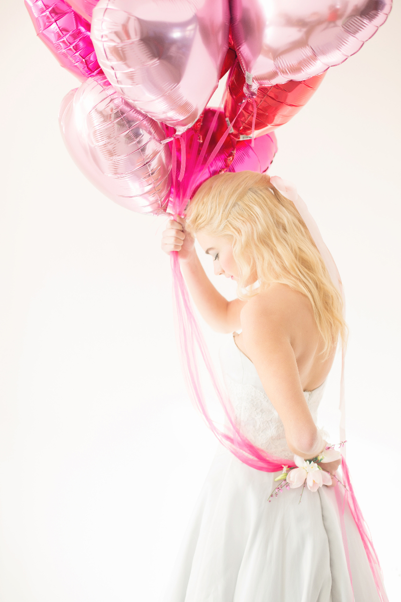 前撮りをとびきりかわいくラブラブに♩愛の象徴〔ハート〕を使ったフォトアイディア９選♡にて紹介している画像