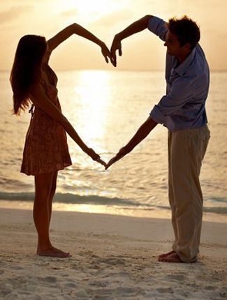 前撮りをとびきりかわいくラブラブに♩愛の象徴〔ハート〕を使ったフォトアイディア９選♡にて紹介している画像