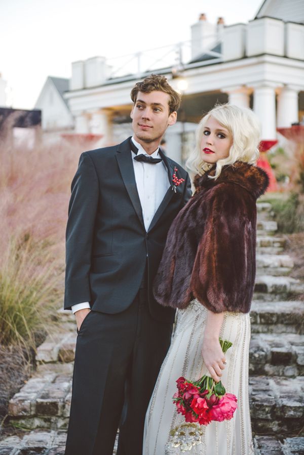 これからの寒くなる季節に♡wedding dress×もこもこあったかコートのcollection♡にて紹介している画像