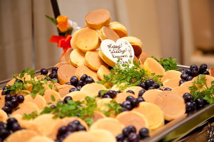 The Adorable New Type of Wedding Cake That Fulfills Childhood Dreams: Stacked Pancakes!にて紹介している画像