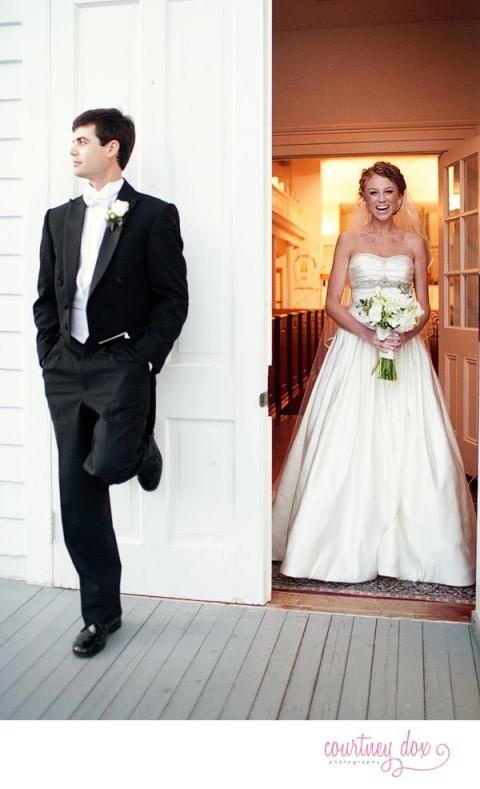 感動の瞬間を再現♡『ファーストミート風ポーズ』でウェディングフォトを撮る方法＊にて紹介している画像