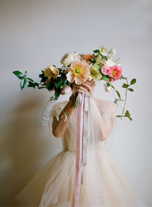 Playing with Light: Embracing Sheerness - A Special Feature on Fluffy Angel Wedding Dresses ♡にて紹介している画像