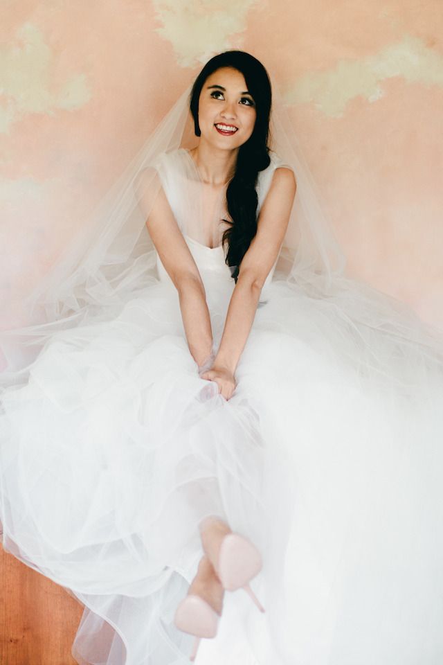 Captivated by the Fluffy Tulle and Organza Dresses: The Adorable Designs of "Chaviano Couture"!にて紹介している画像