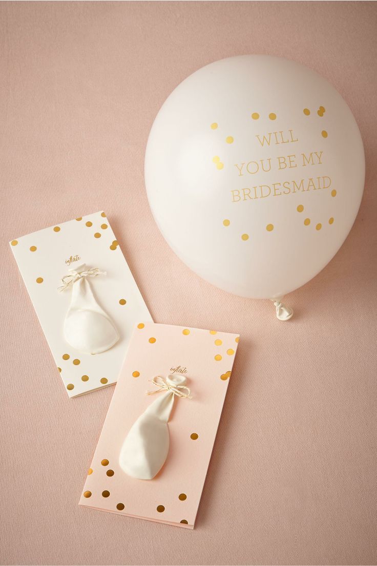 "Adorable Ideas for Asking Your Friends to Be Your Bridesmaids♡"にて紹介している画像