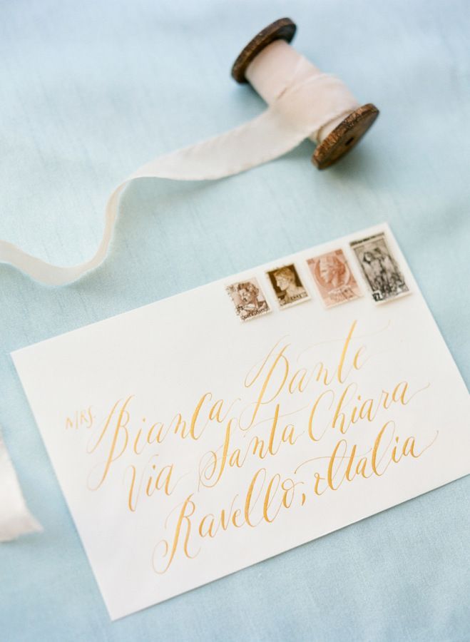 Charming Invitations from Illustrators: Adorable Design and Shape of 'WORLD1' Will Melt Your Heart with Soft Colors ♡にて紹介している画像