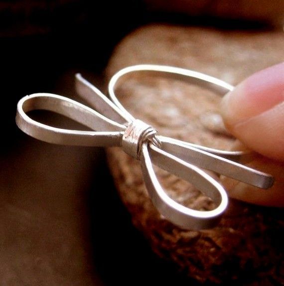 リボンモチーフの可愛いリングcollection22♡にて紹介している画像