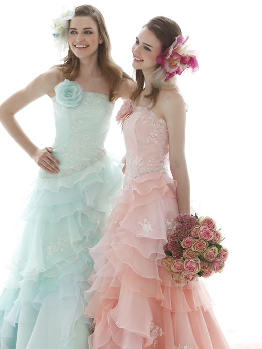 英国のドレスを厳選＊FOURSIS & CO.のカラードレスはどれも可愛くて目移りしちゃう♡にて紹介している画像