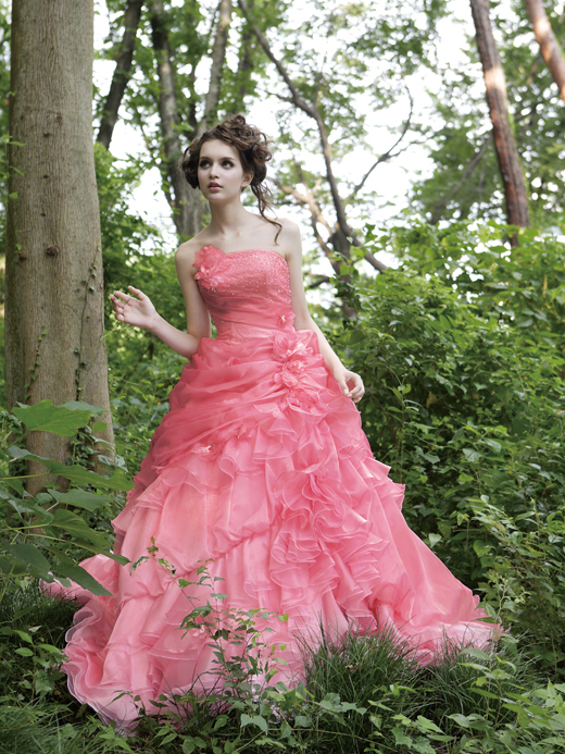 英国のドレスを厳選＊FOURSIS & CO.のカラードレスはどれも可愛くて目移りしちゃう♡にて紹介している画像