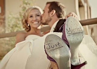 メッセージを書いて、靴底まで可愛く♡海外で大人気の『靴の裏ショット』の撮り方まとめ＊にて紹介している画像